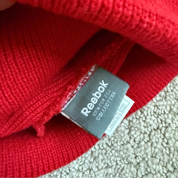 NHL x Reebok Detroit Red Wings Beanie - Picture 4 of 5